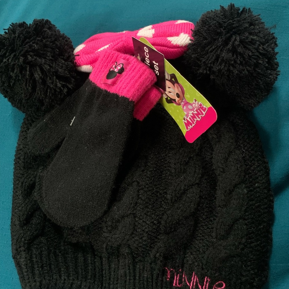 Minnie hat and glove set
